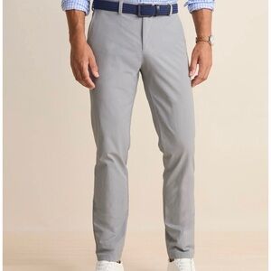 Vineyard Vines Men's Light Gray Performance On The Go pants